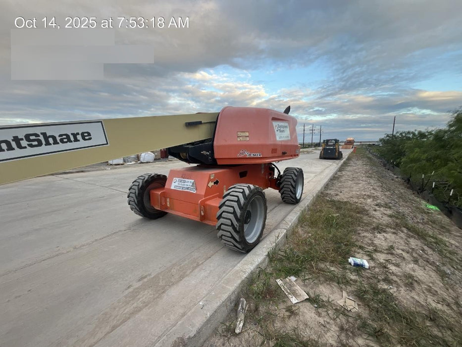 2019 JLG 660SJ
