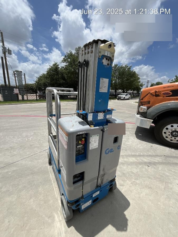 2019 GENIE GR-20