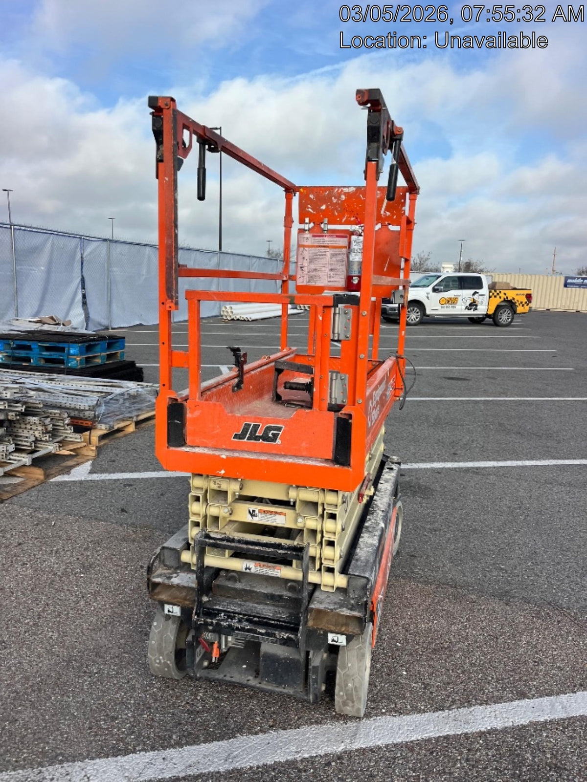 2024 JLG ES1932