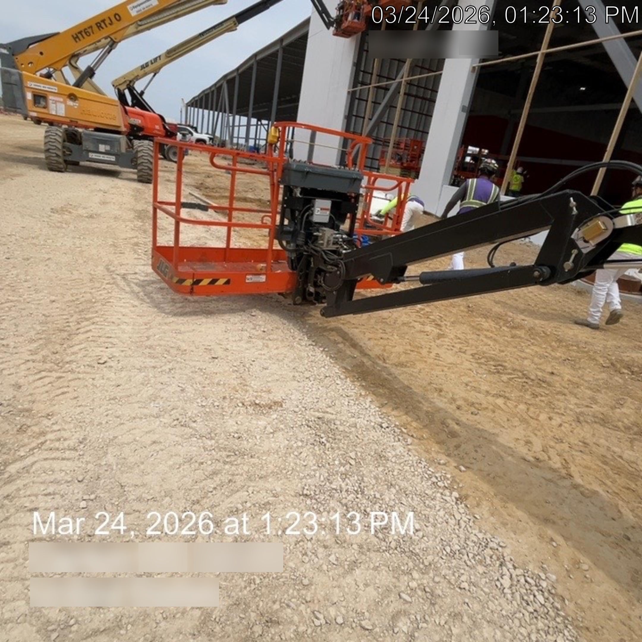 2025 JLG 660SJ