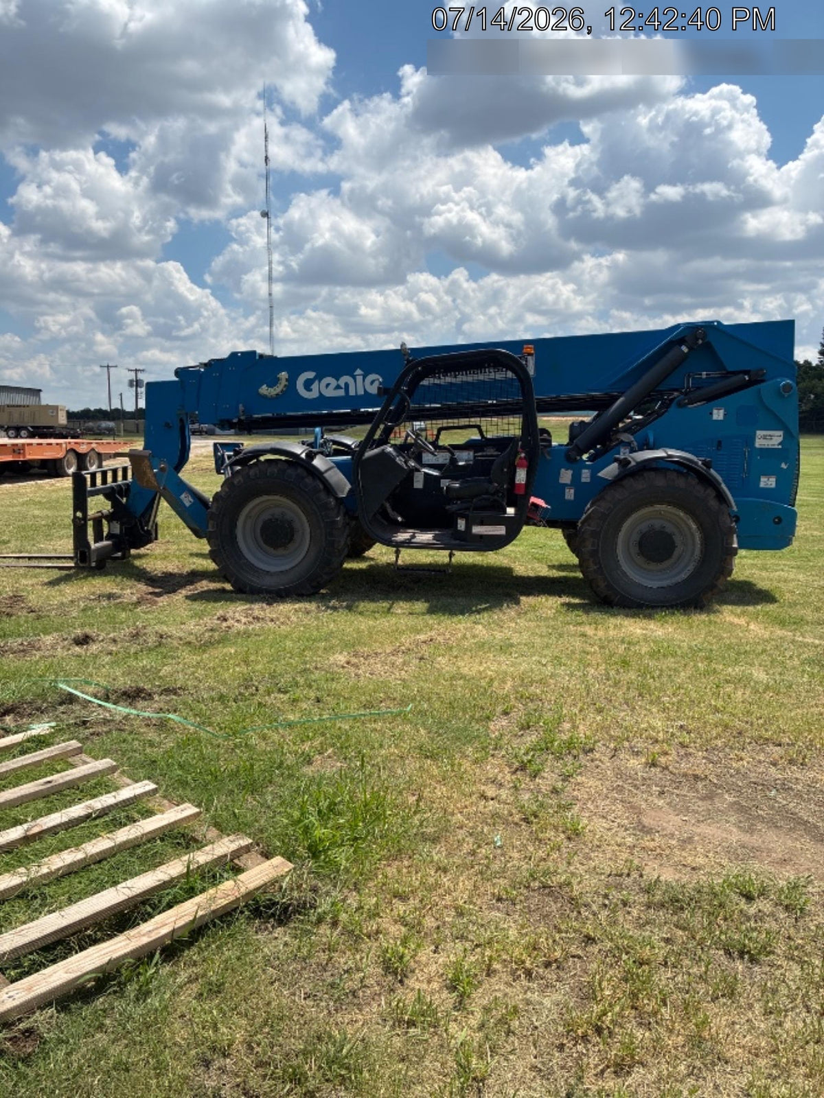 2018 GENIE GTH-1056