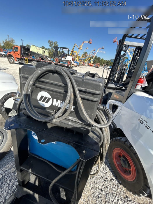 2023 MILLER ELECTRIC XR-AlumaFeed