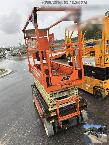 2023 JLG ES1932