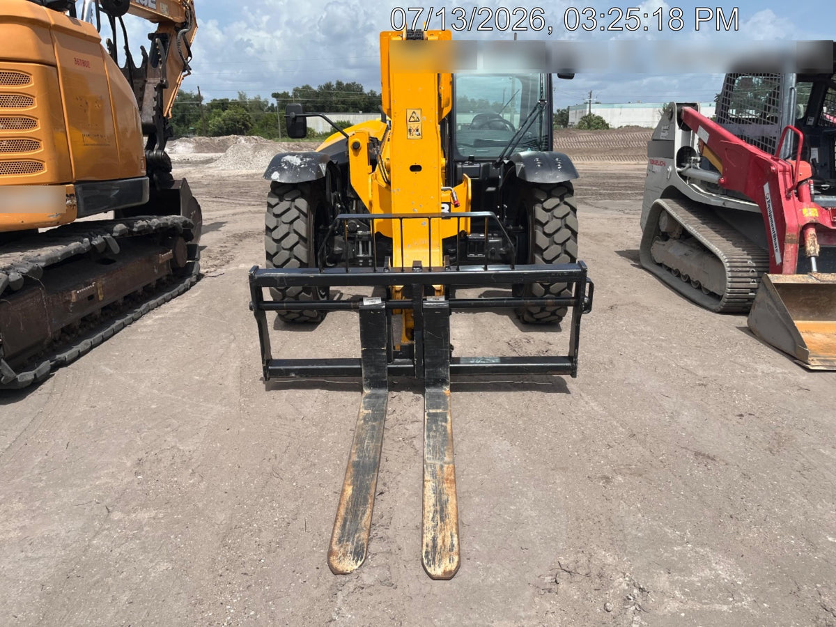 2025 JCB 509-42