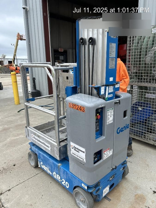 2021 GENIE GR-20
