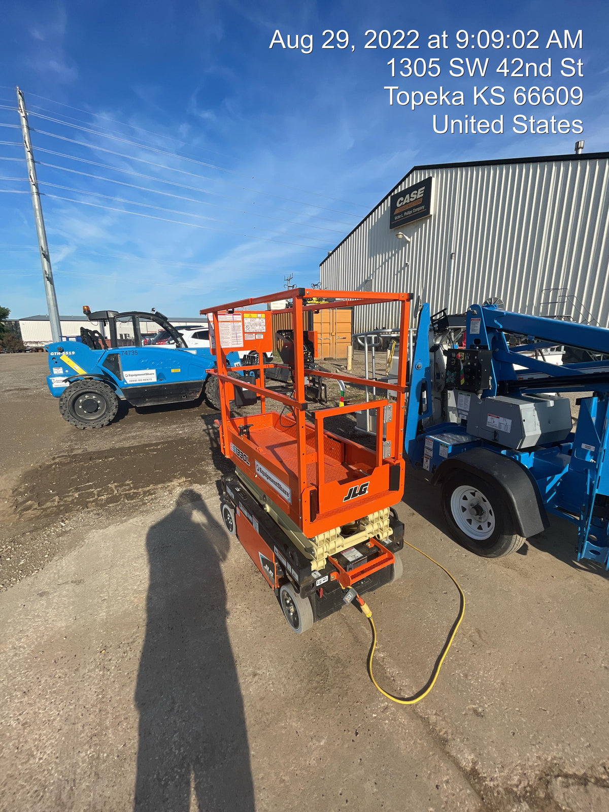 2022 JLG ES1330L