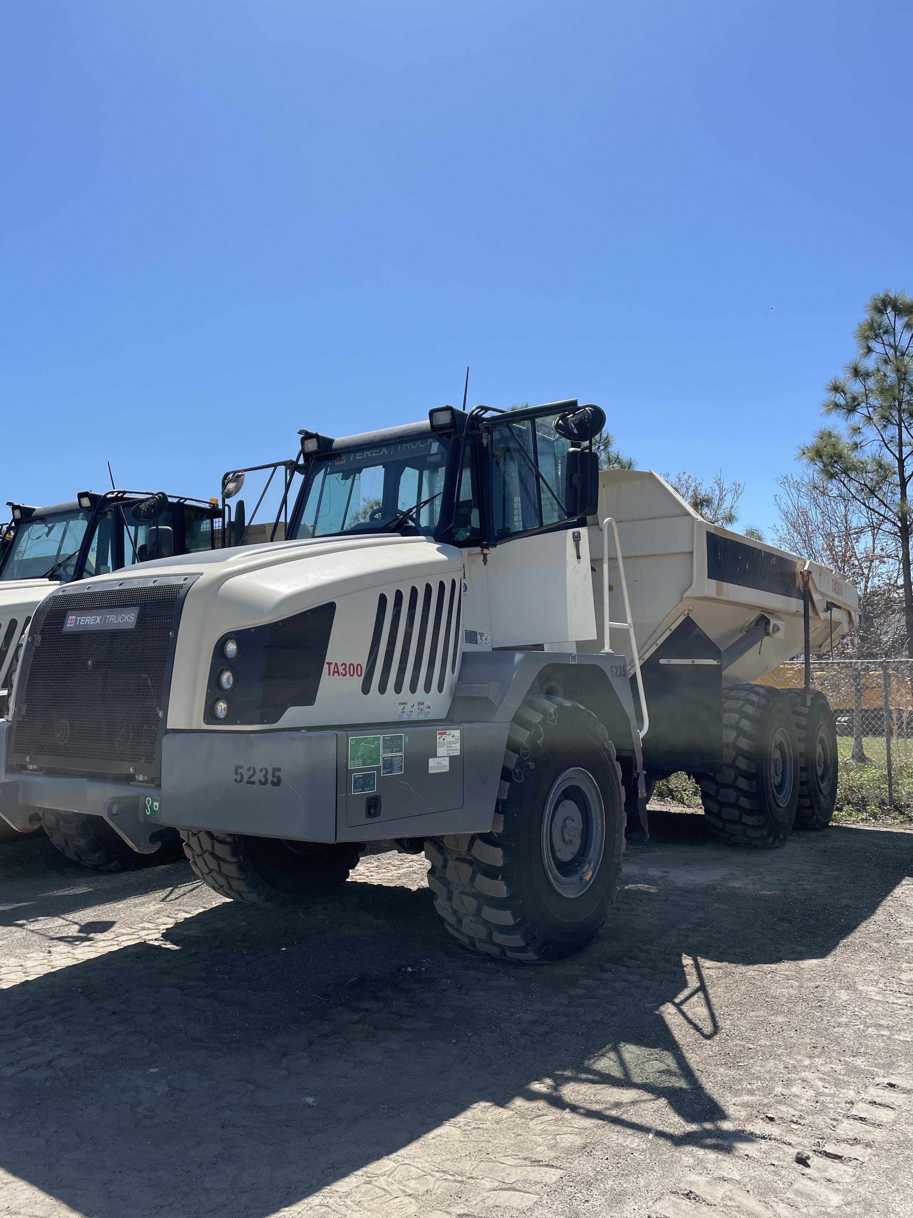 2020 TEREX TA300
