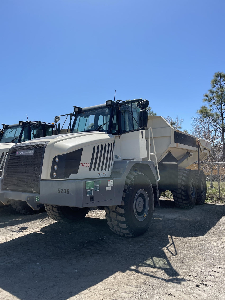2020 TEREX TA300