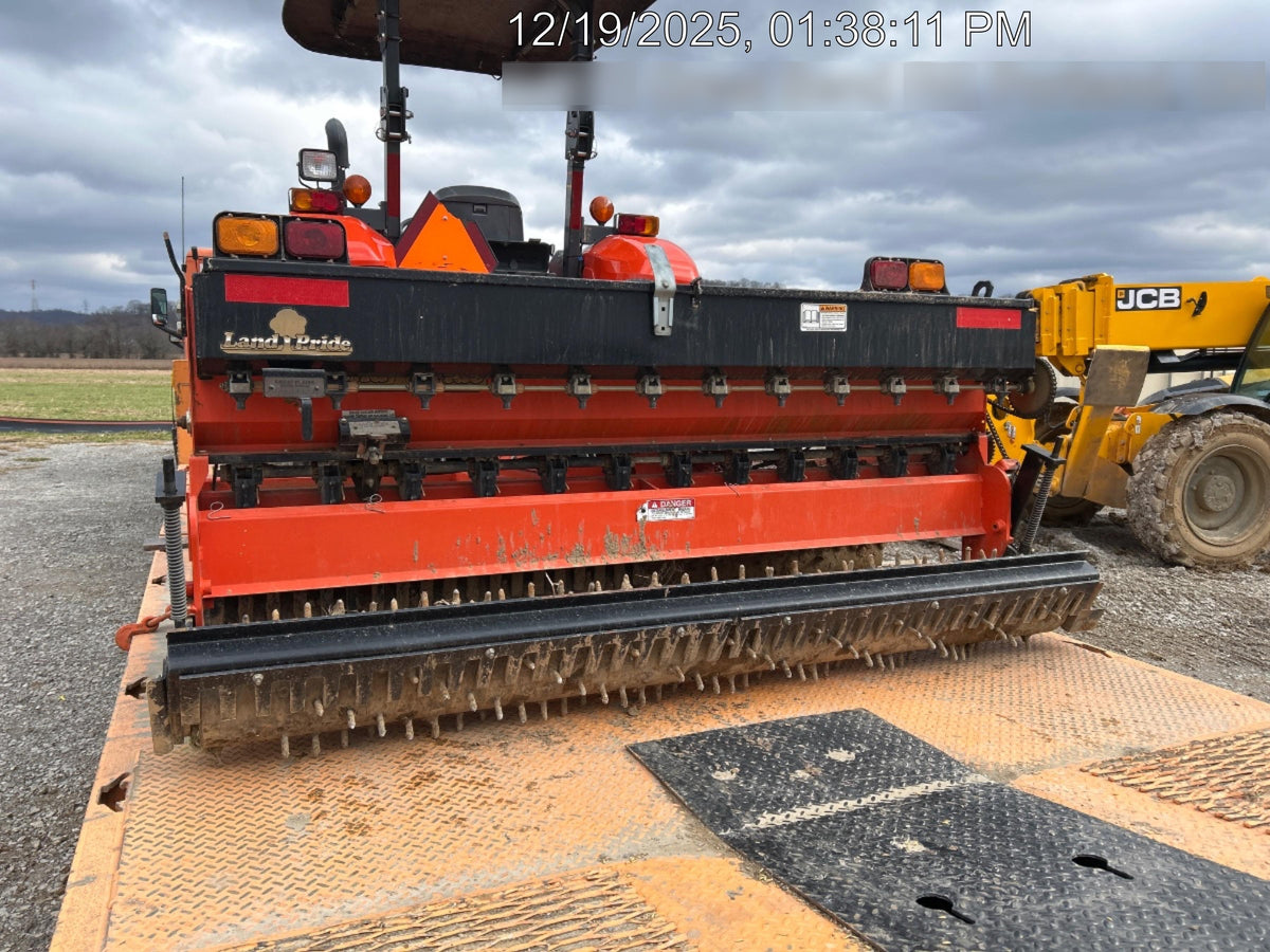 2022 LAND PRIDE APS1586