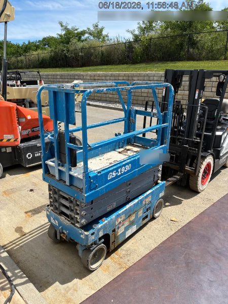 2020 Genie GS-1930 Solid Non Marking Tires, Beacon, Folding rails with half height swing gate