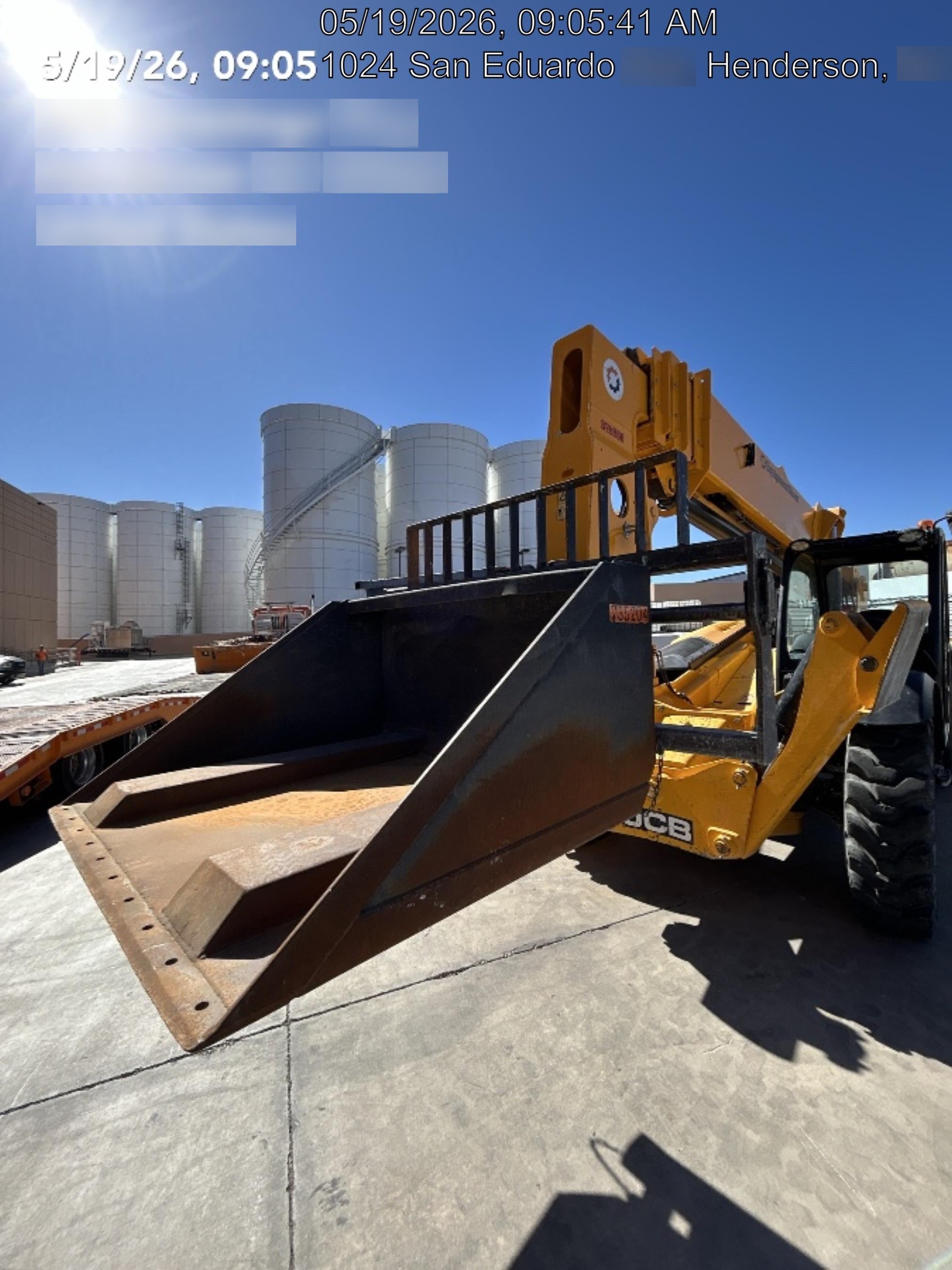 2021 ARROW MATERIAL HANDLING Telehandler Fork Bucket