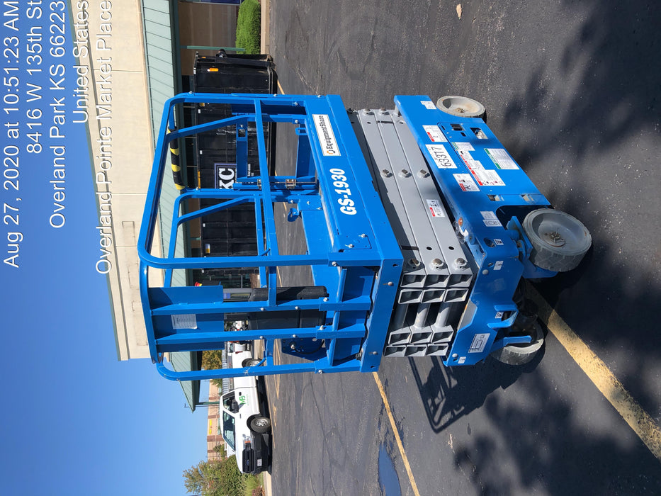 2020 Genie GS-1930 Solid Non Marking Tires, Beacon, Folding rails with half height swing gate