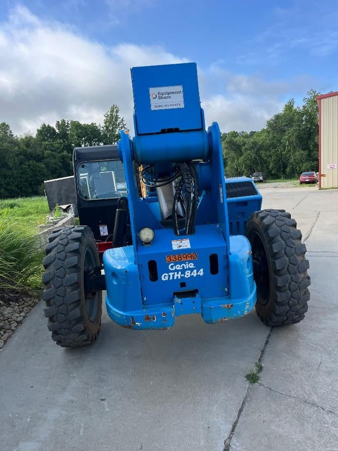 2023 GENIE GTH-844