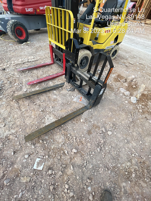2021 TAKEUCHI 48" Pallet Forks - Takeuchi