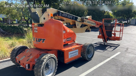 2019 JLG E450AJ