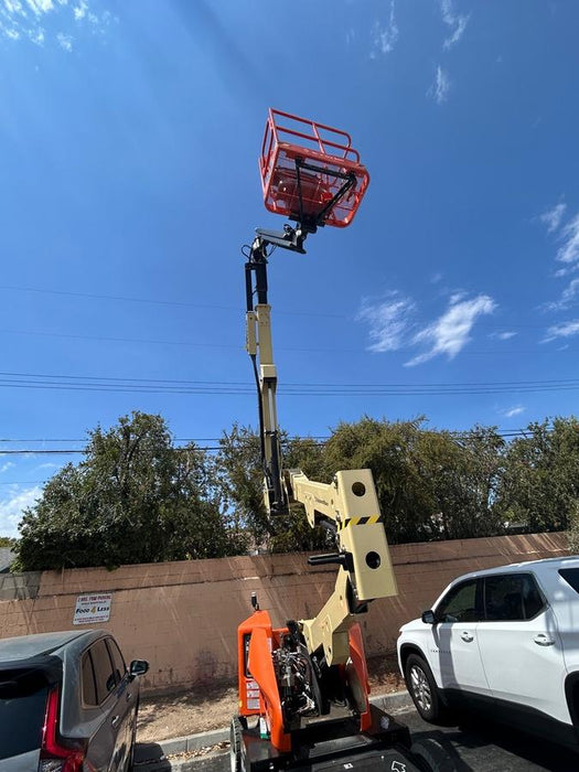 2025 JLG E400AJP Narrow