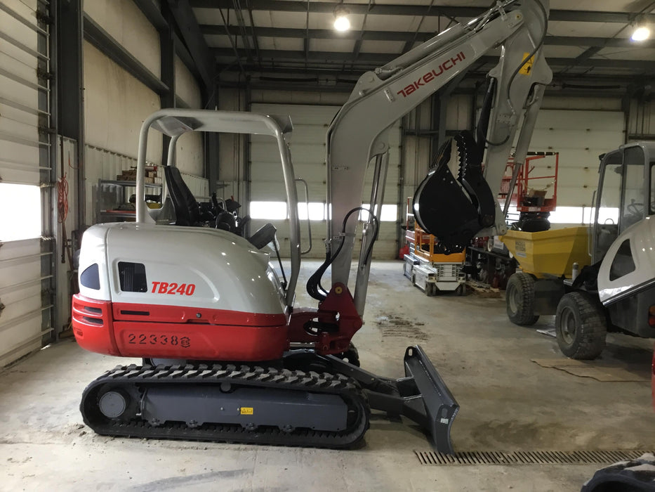 2019 TAKEUCHI TB240