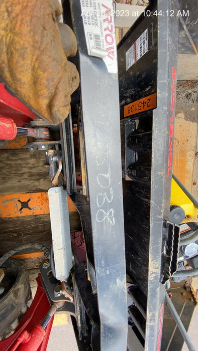 2022 ARROW MATERIAL HANDLING 60" Pallet Forks - Arrow