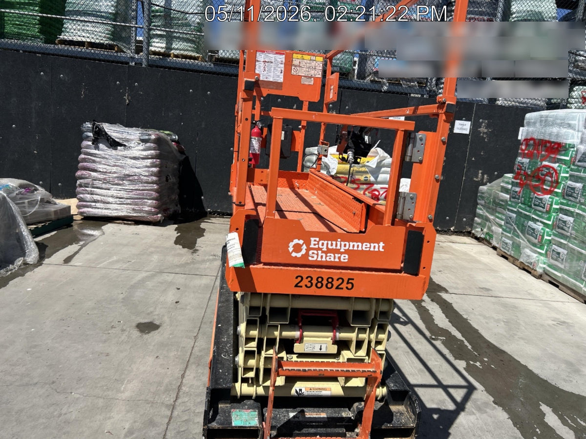 2022 JLG ES2632