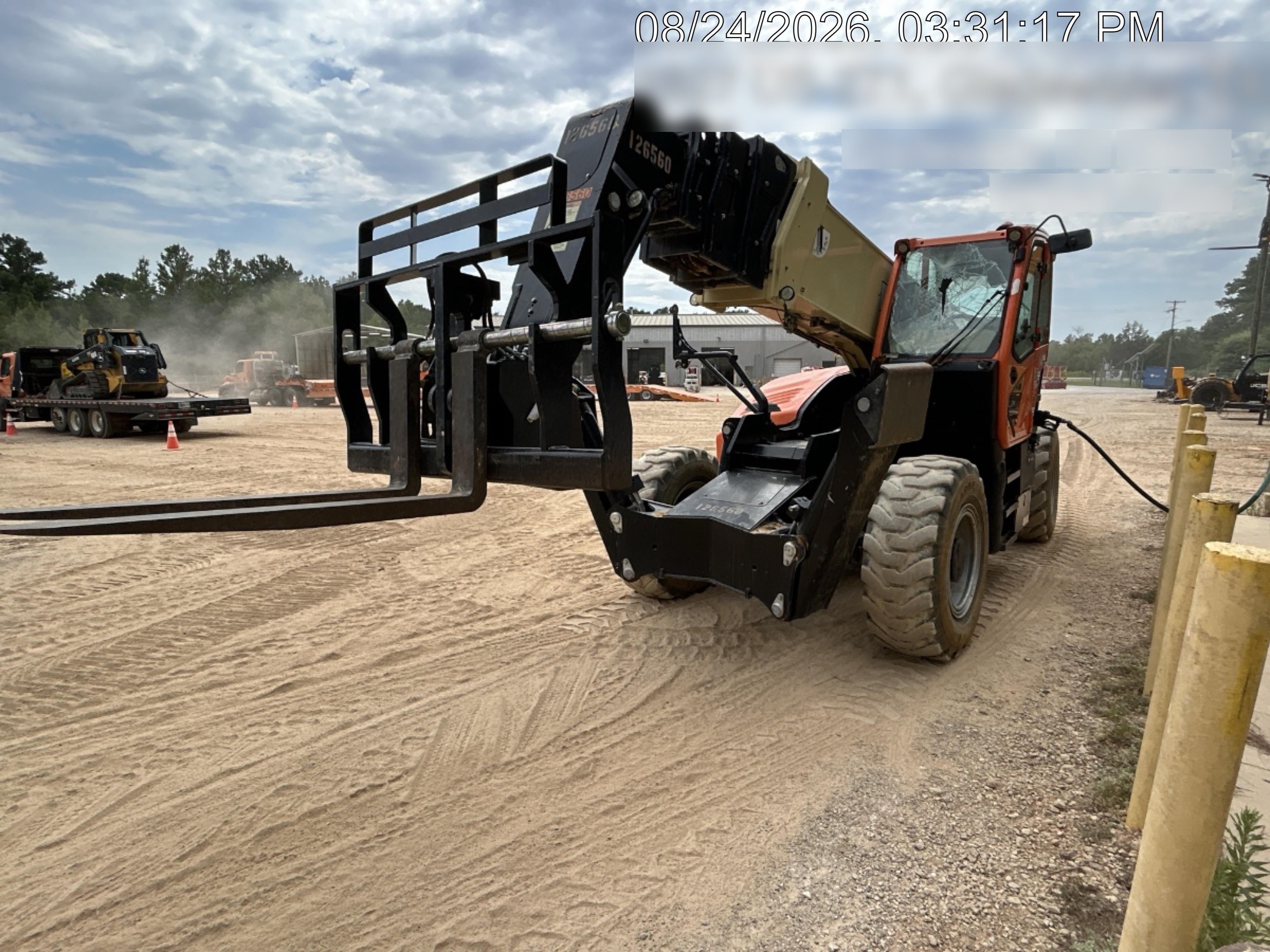 2021 JLG 1075