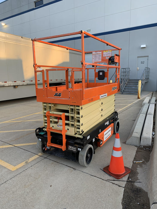 2021 JLG R3246