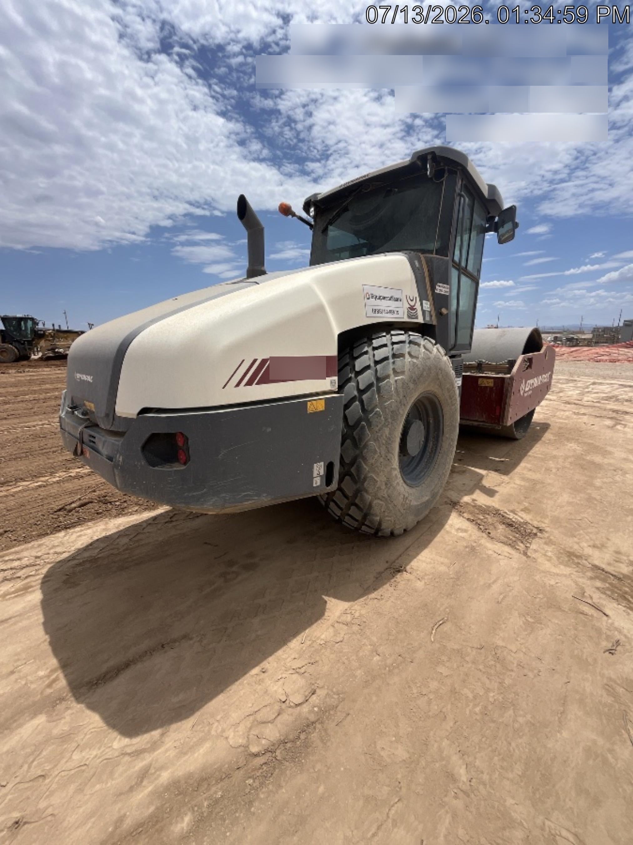 2022 DYNAPAC CA2500D