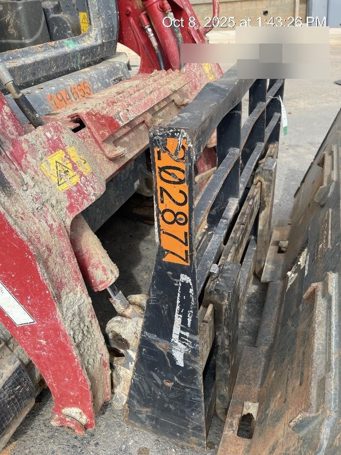 2022 ARROW MATERIAL HANDLING 60" Pallet Forks - Arrow