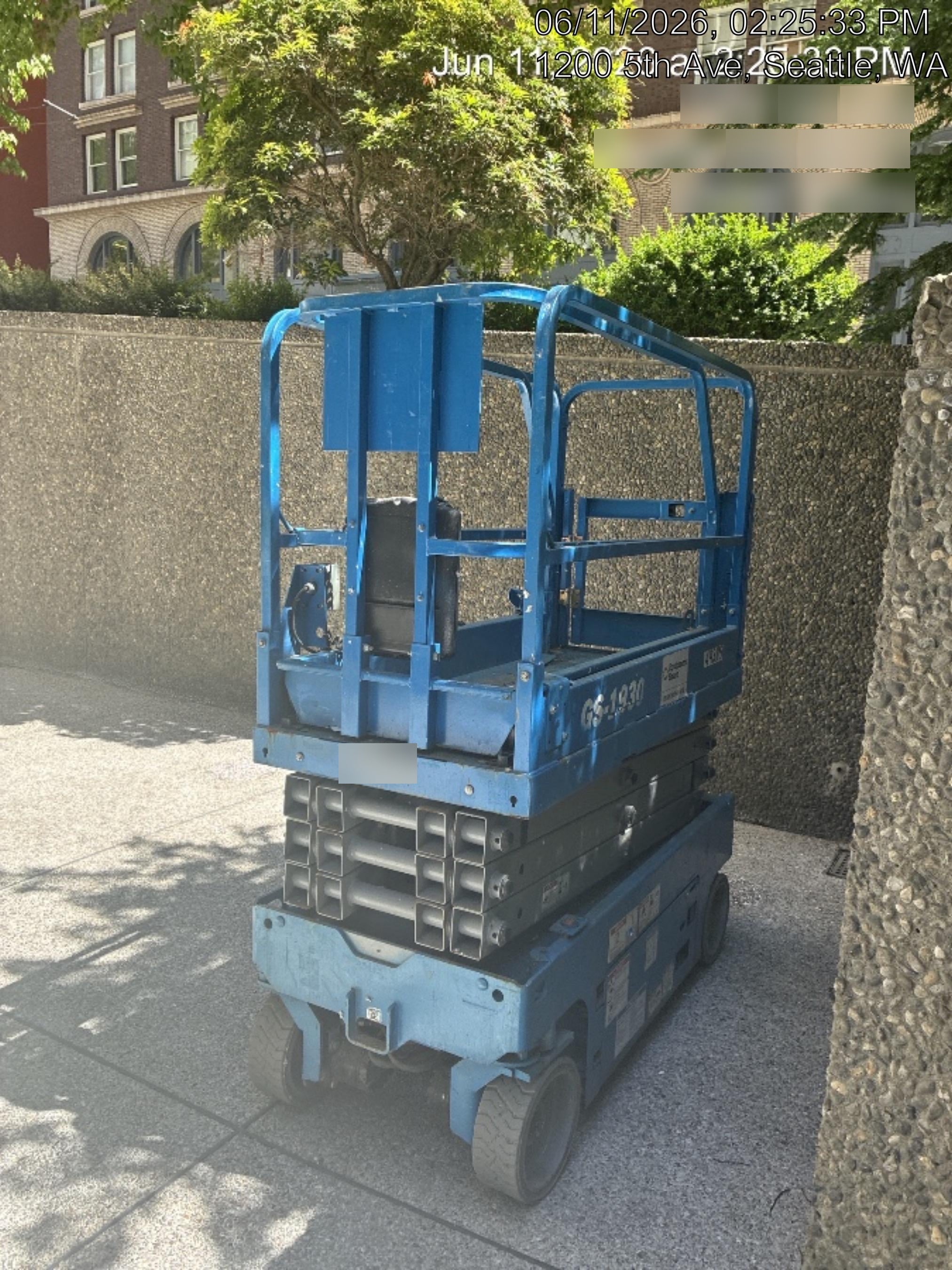2019 Genie GS-1930 Half Height Swing Gate, 800W Inverter