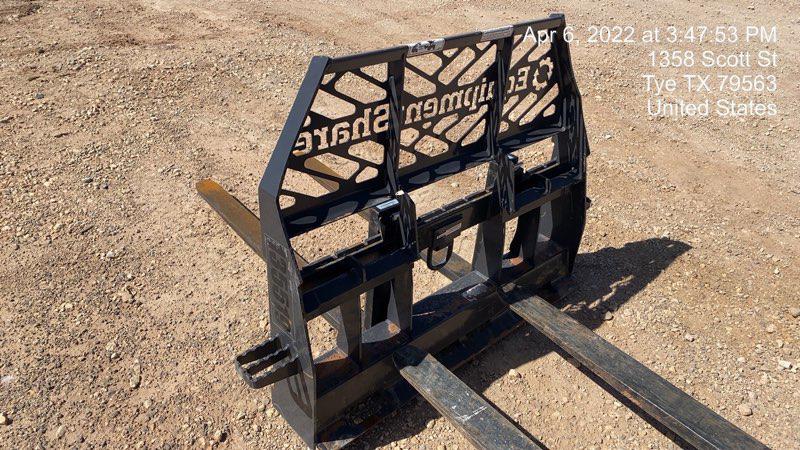 2021 PALADIN 48" Pallet Forks - Paladin