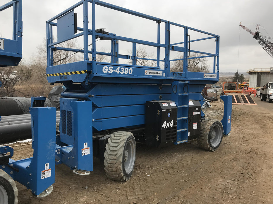 2020 GENIE GS-4390 RT
