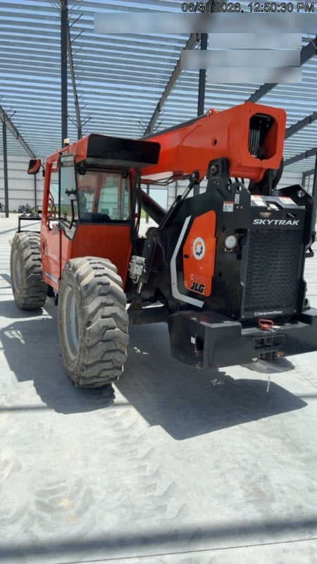 2025 SKYTRAK 8042