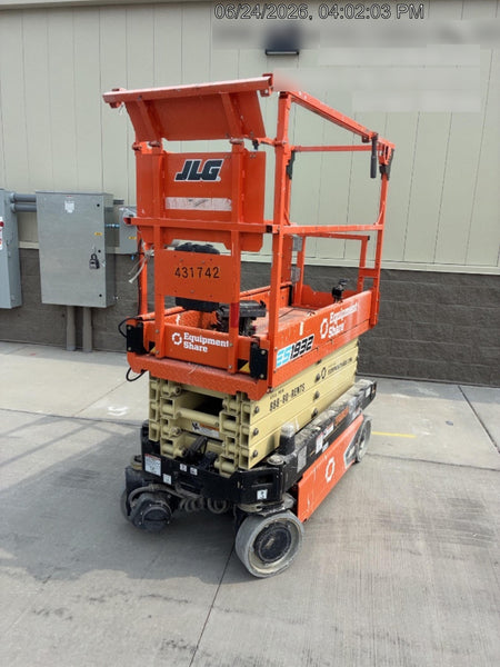 2024 JLG ES1932
