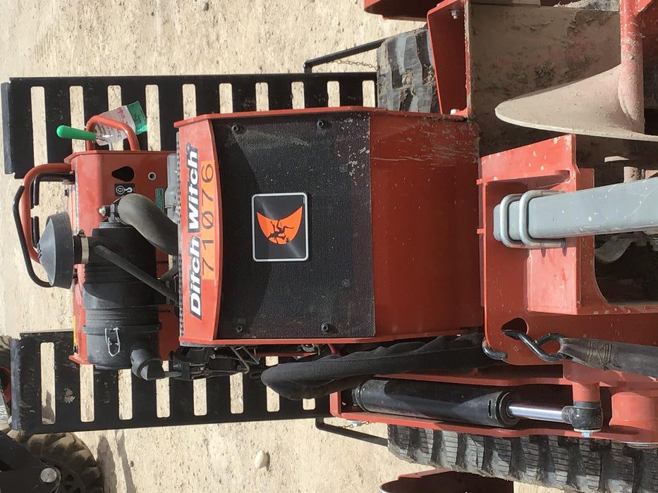 2020 DITCH WITCH C24XA