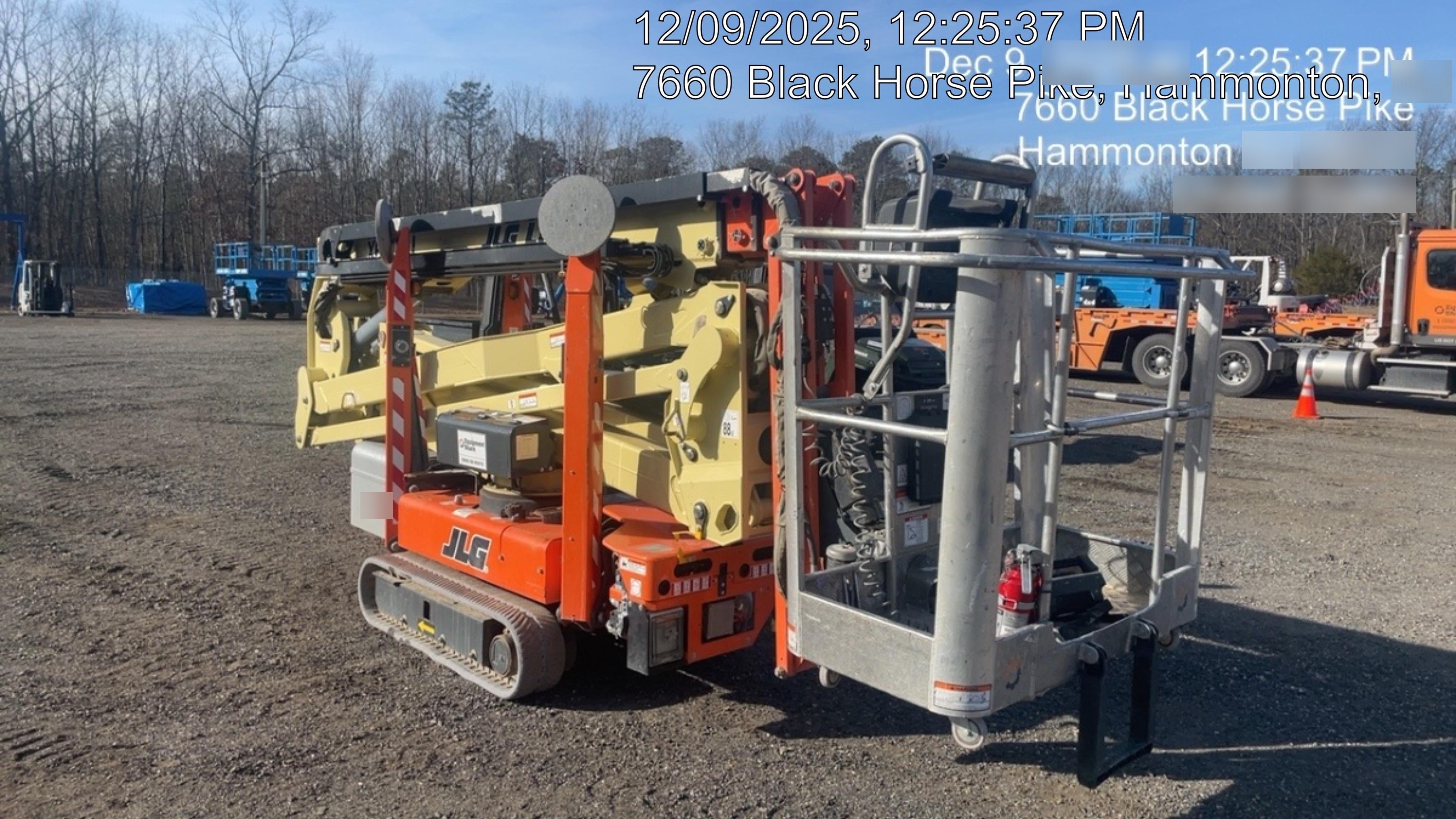 2019 JLG X600AJ