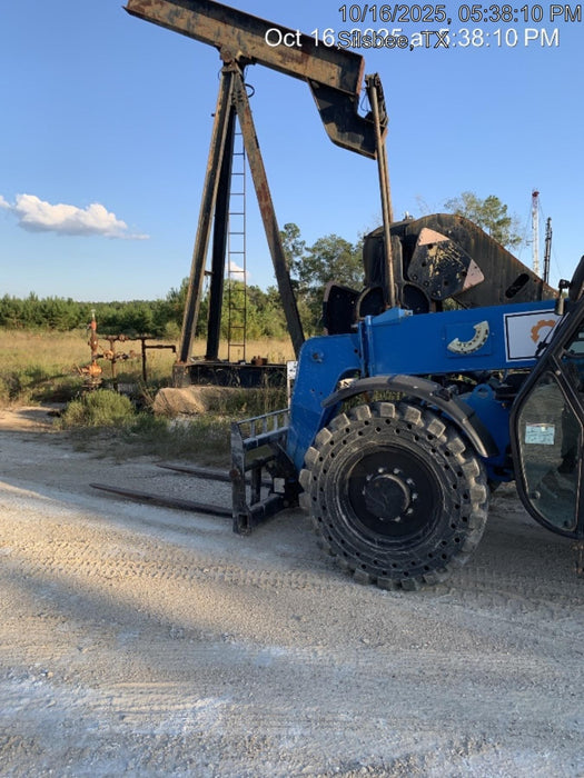 2020 Genie GTH-844 Cab/Heat/Air, Solid Tires, Work Lights, Beacon, Aux Hydraulics, Back up Alarm, Lifting Eye