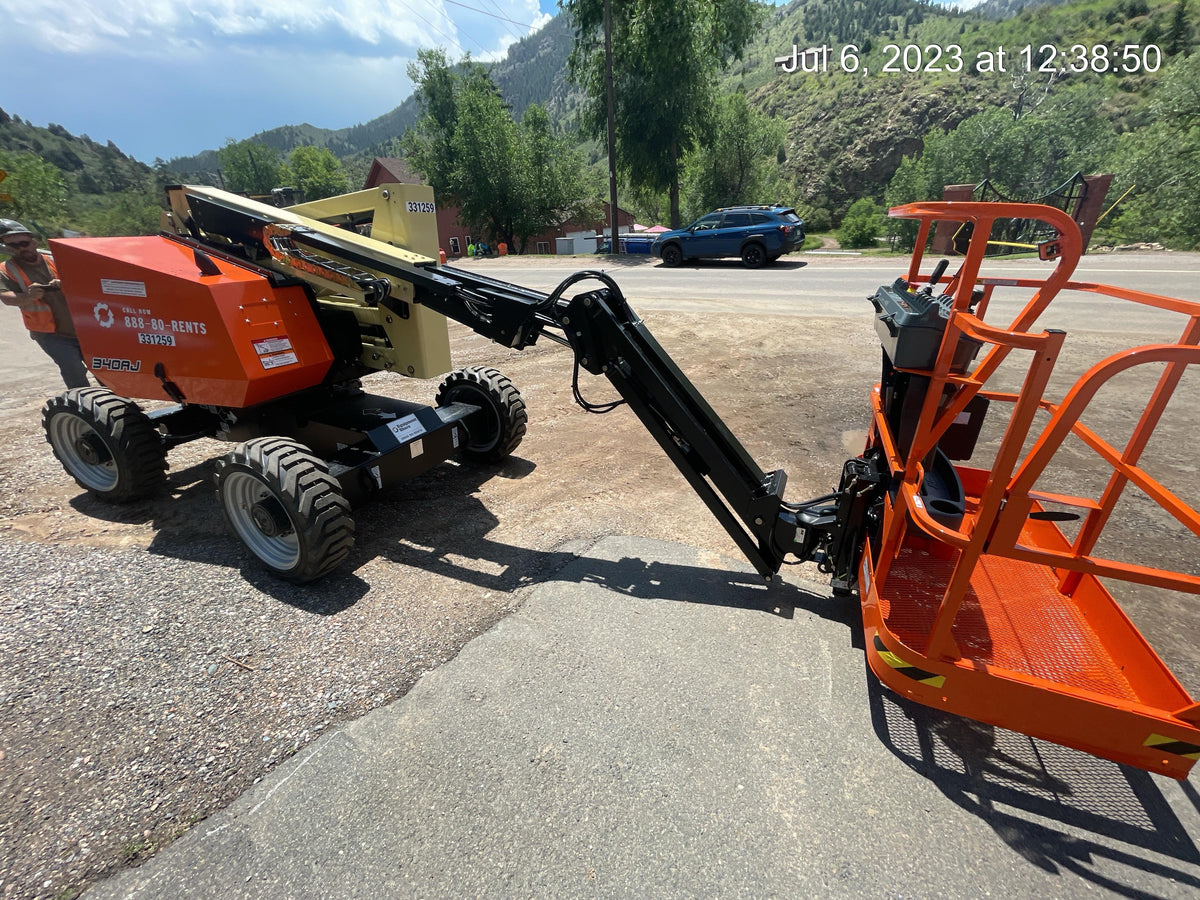 2023 JLG 340AJ