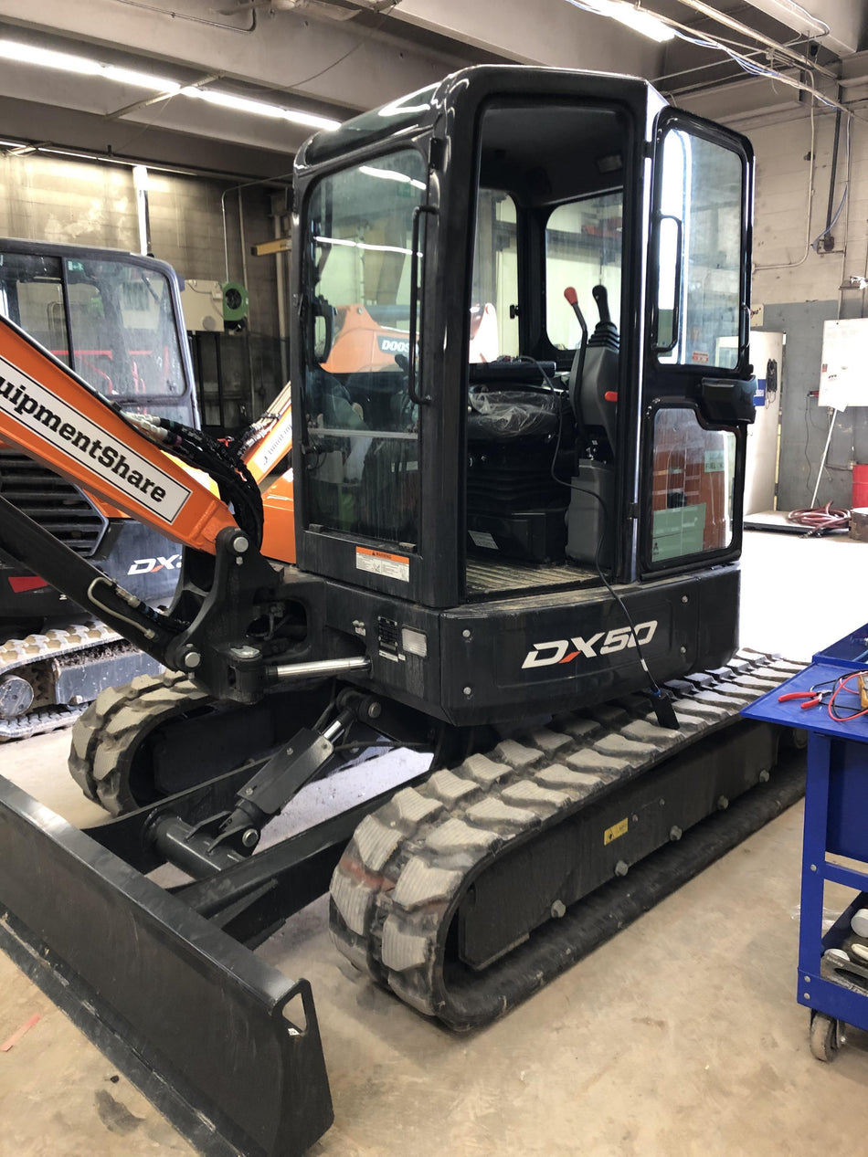 2019 DOOSAN DX50-5