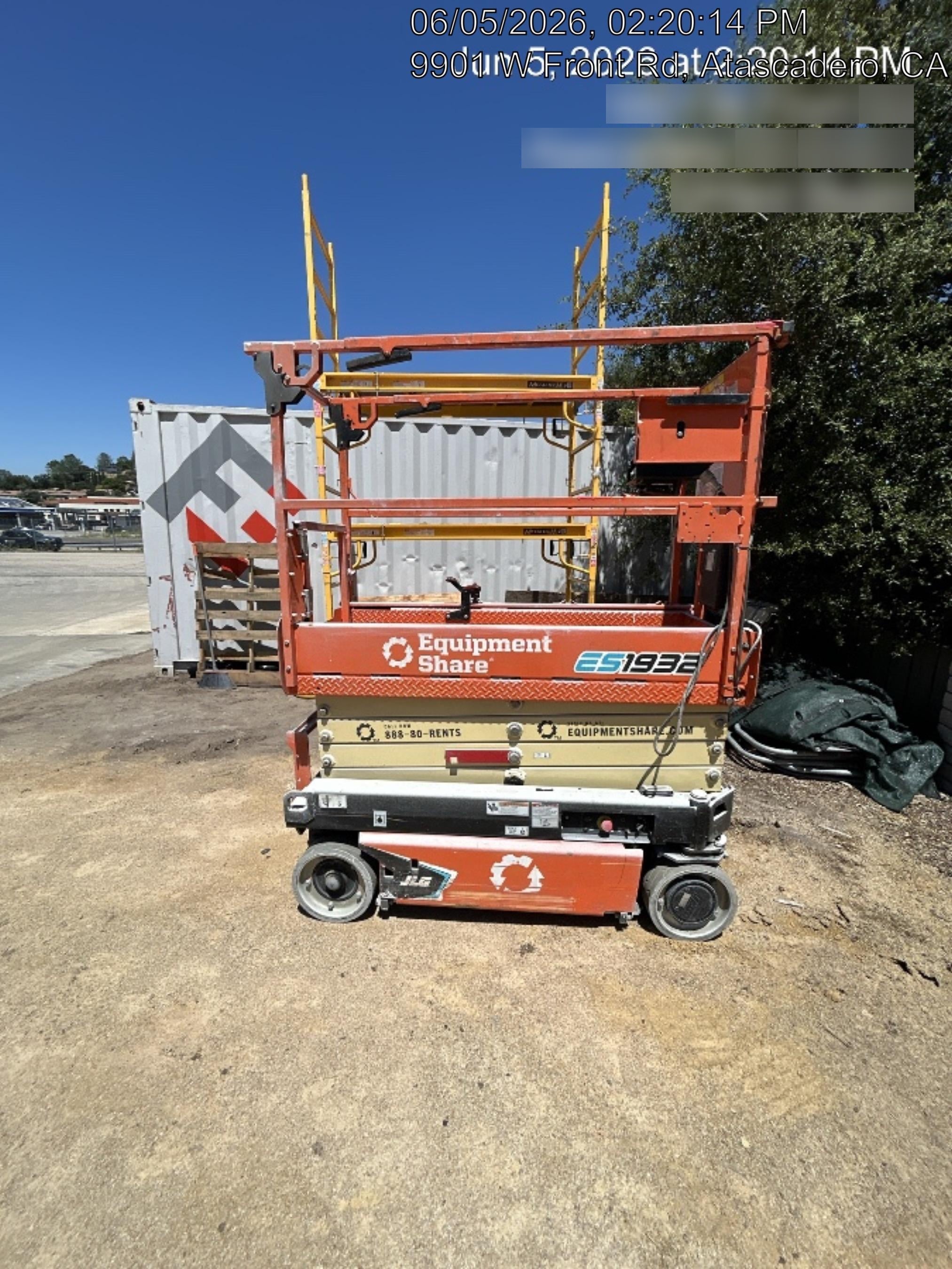 2022 JLG ES1932