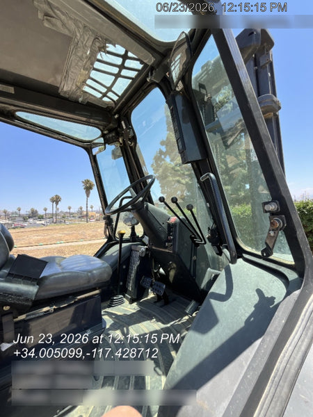 2021 CASE 588H