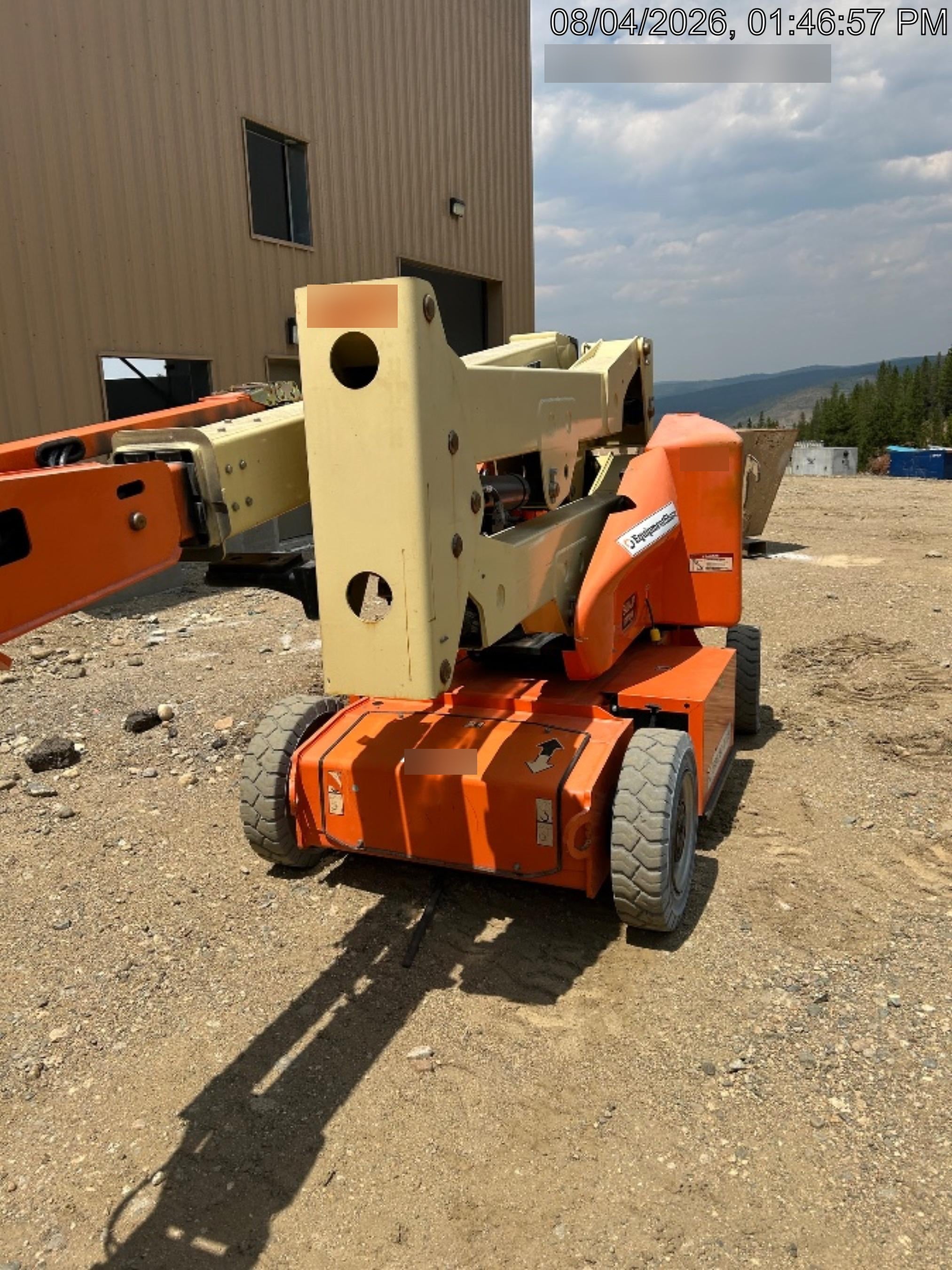 2019 JLG E400AJPN