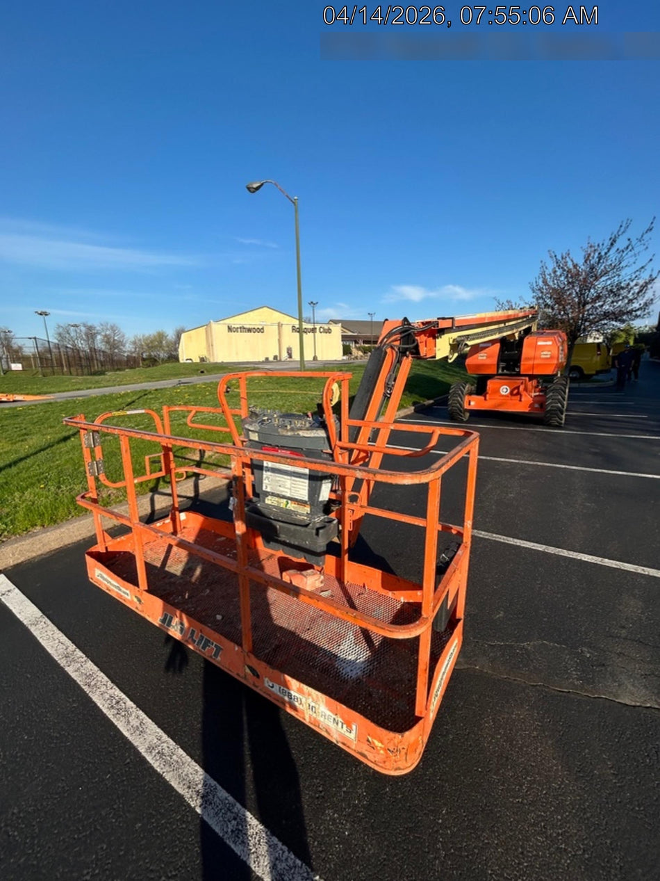 2020 JLG 860SJ
