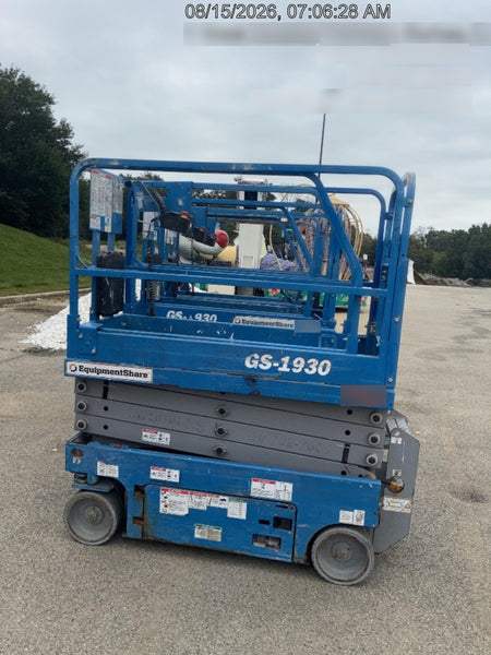 2020 Genie GS-1930 Solid Non Marking Tires, Beacon, Folding rails with half height swing gate