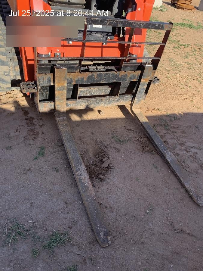 2022 ARROW MATERIAL HANDLING 48" Pallet Forks - Arrow