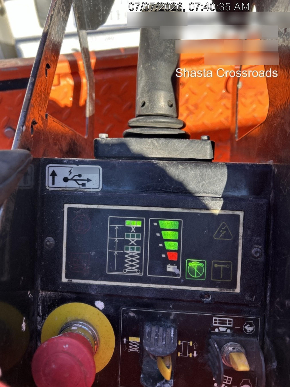 2022 JLG ES2632