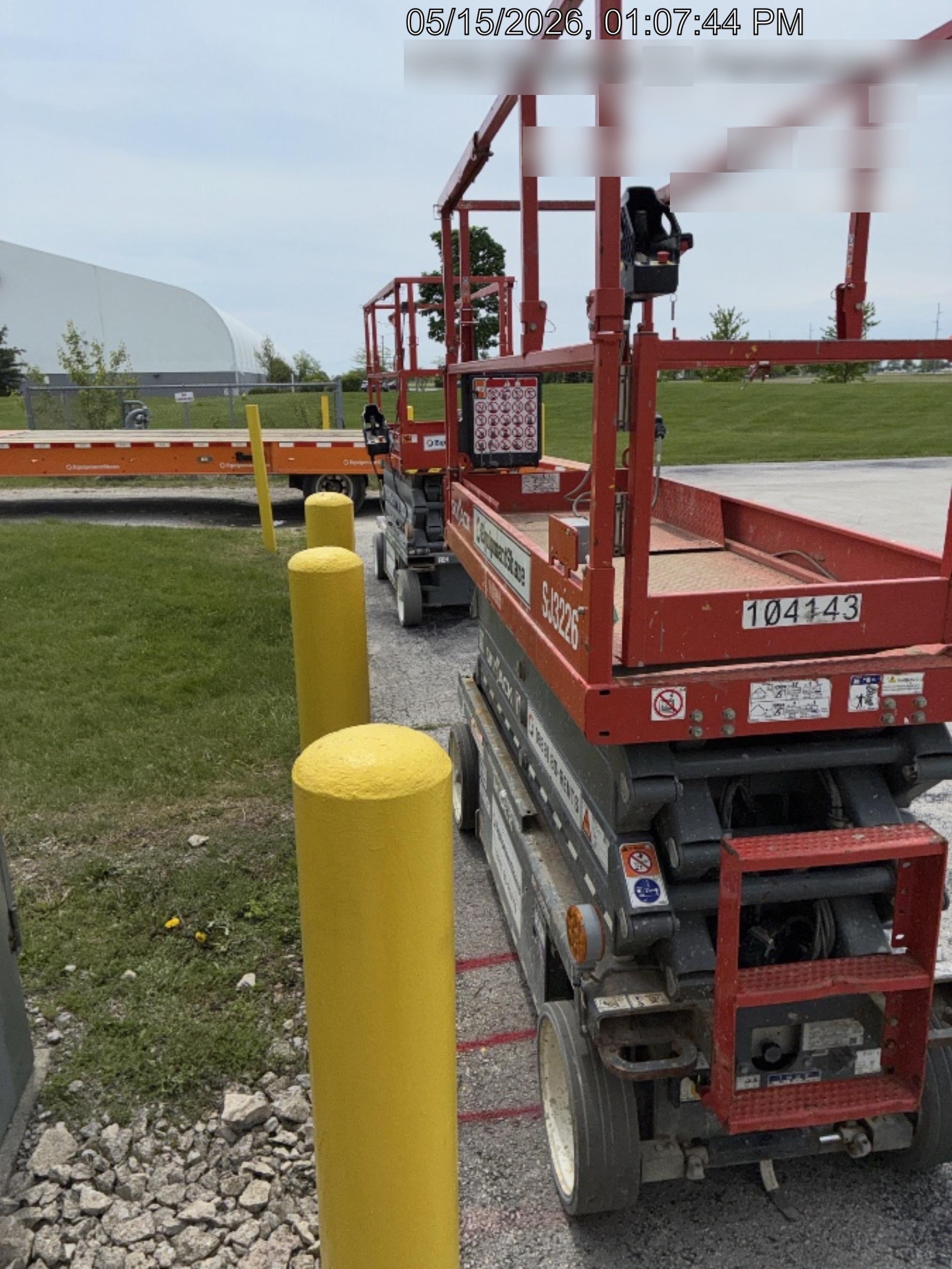 2020 Skyjack SJIII-3226 Solid NM Tires, Half height spring hinged entry gate, Dual Beacons