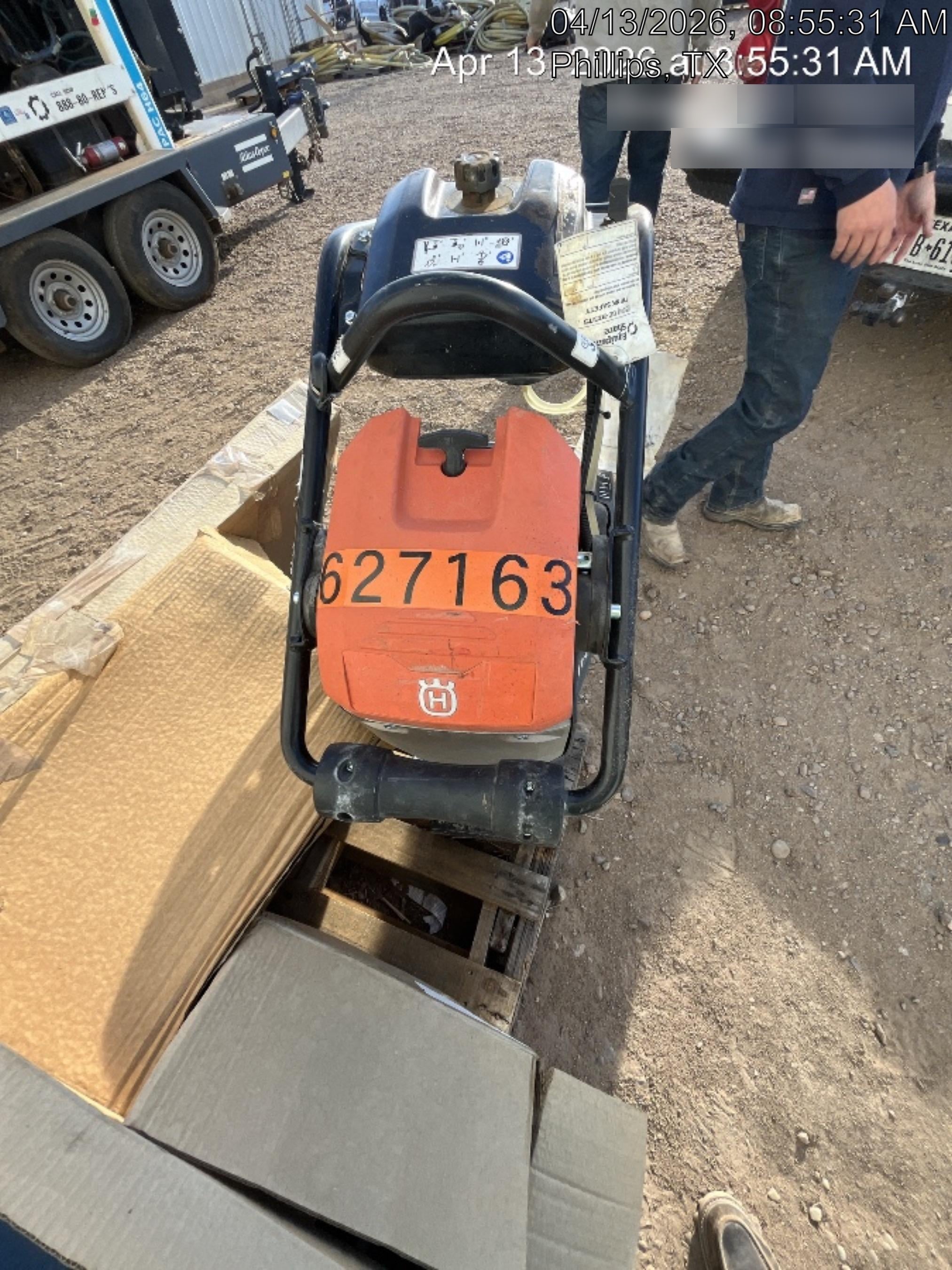 2025 HUSQVARNA LT6005