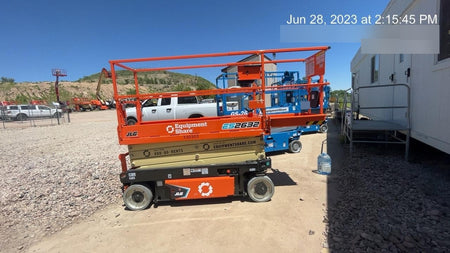 2023 JLG ES2632