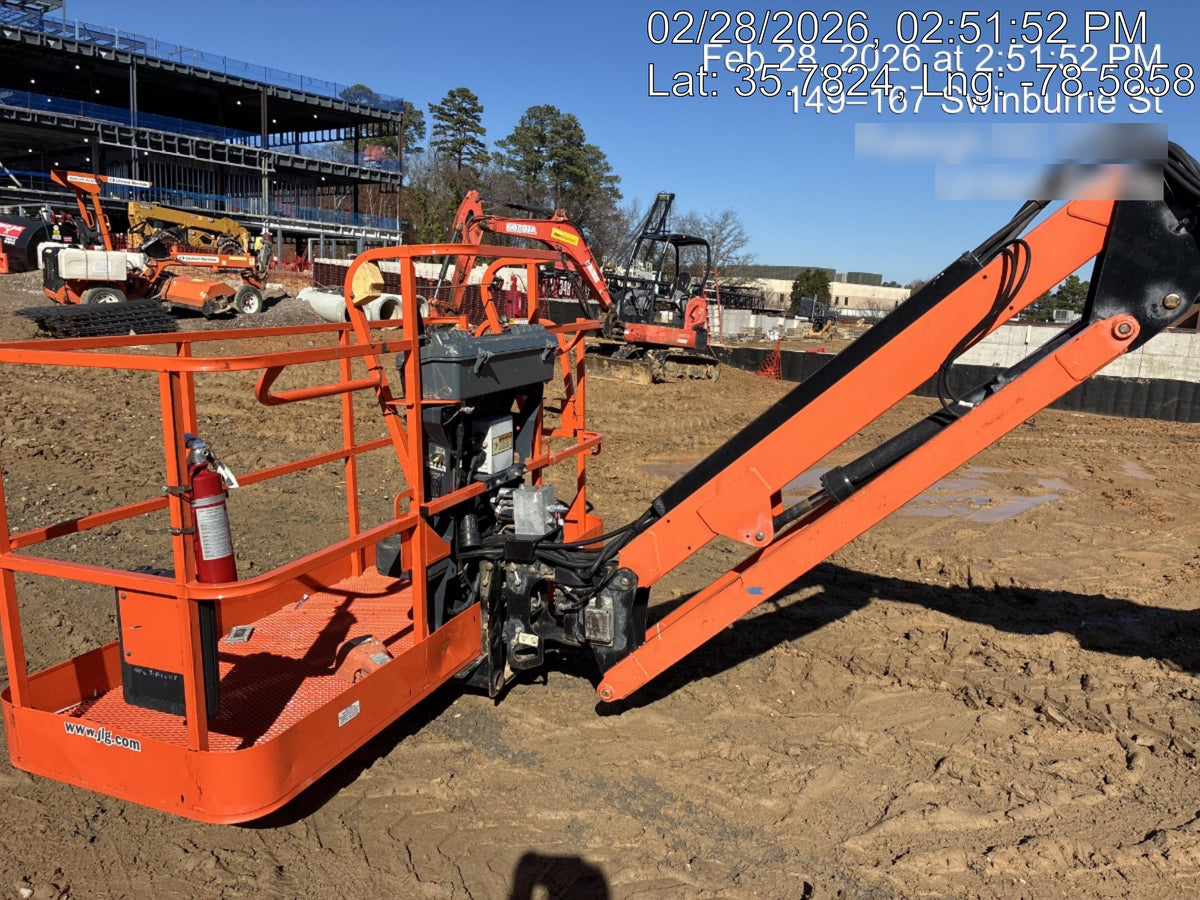 2020 JLG 860SJ