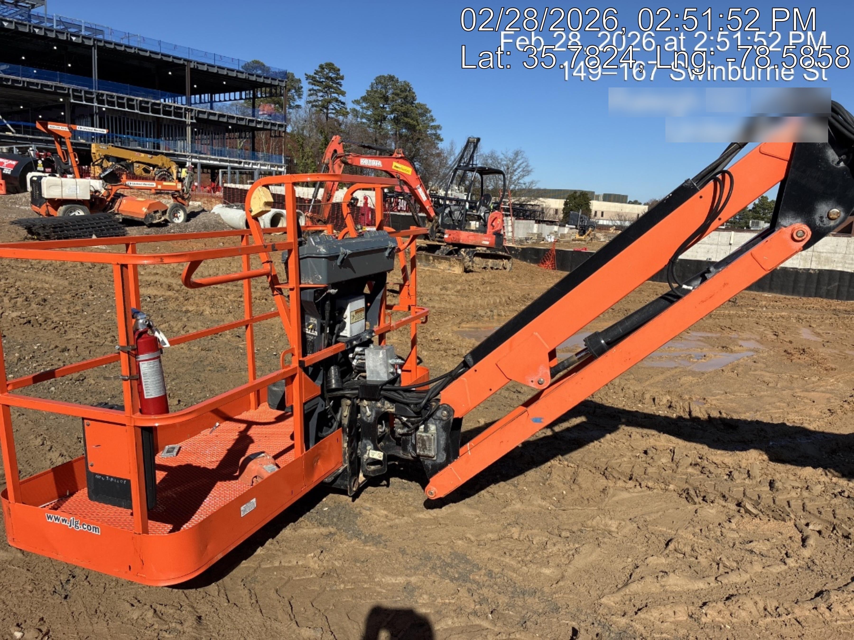 2020 JLG 860SJ