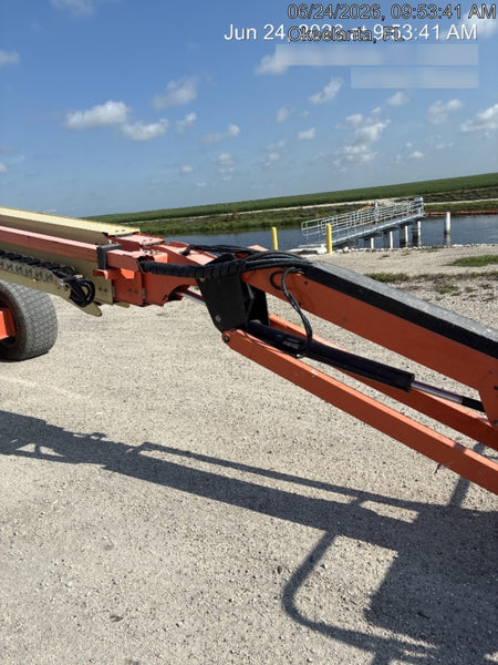 2022 JLG 660SJ